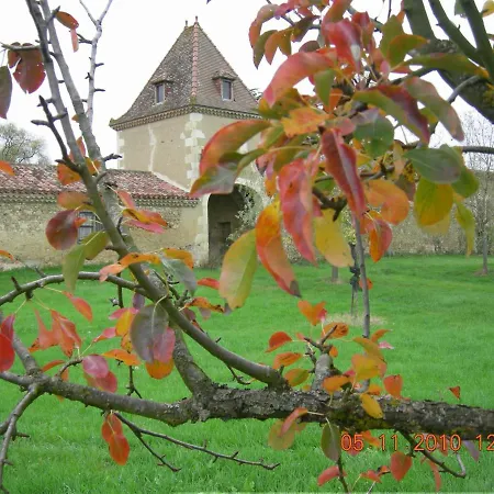 Domaine D'entudelle Bed and Breakfast 3*